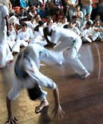 Capoeira Beija-Flor - CLICK HERE TO SEE THE MOVIE IN PORTUGUESE